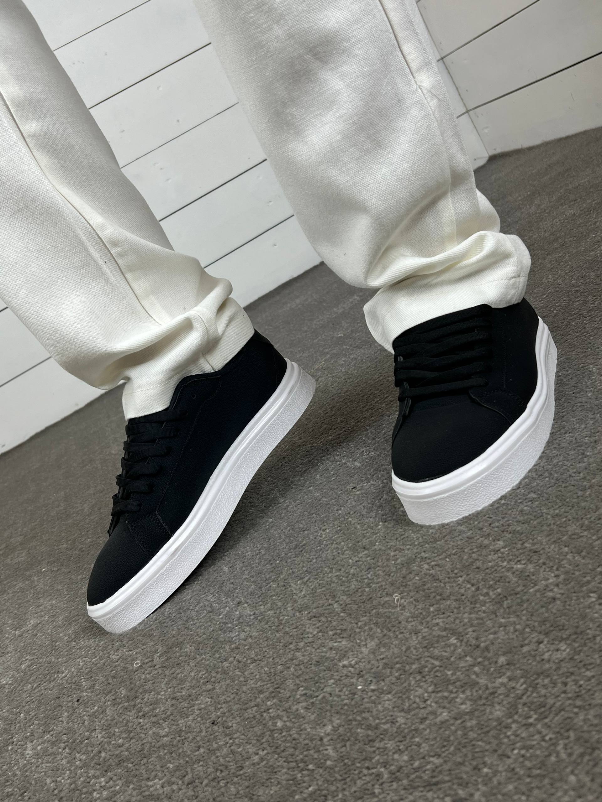 کتونی Bershka مشکی