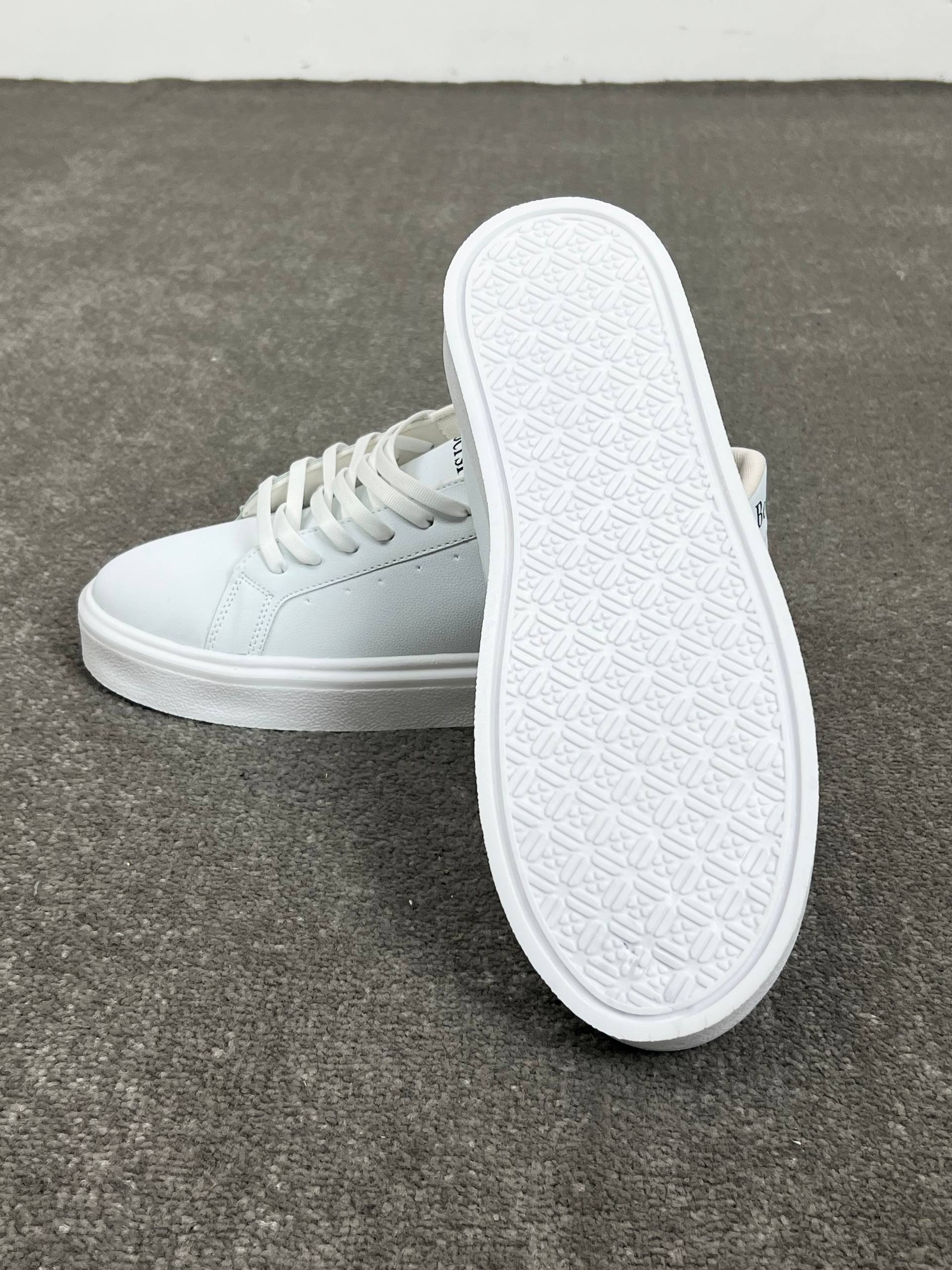 کتونی Bershka سفید