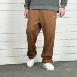 شلوار بگ نایک نسکافه ای